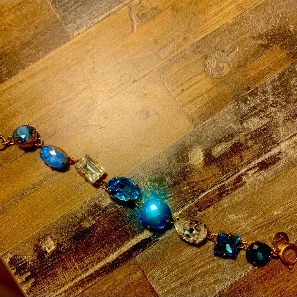 Beautiful Victoria Lynn Bracelet